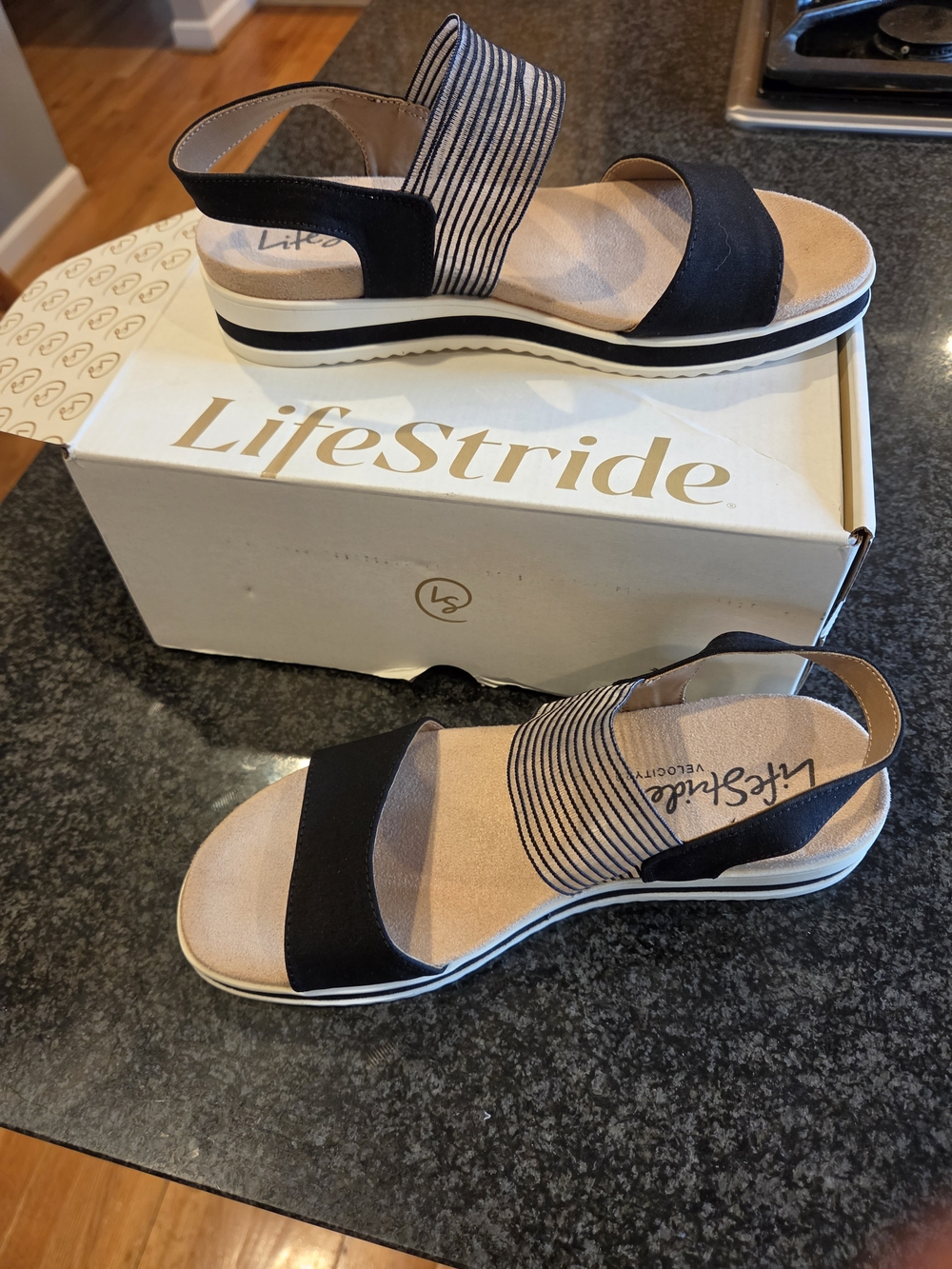 Life Stride Black & Beige Elastic Strap Sandal